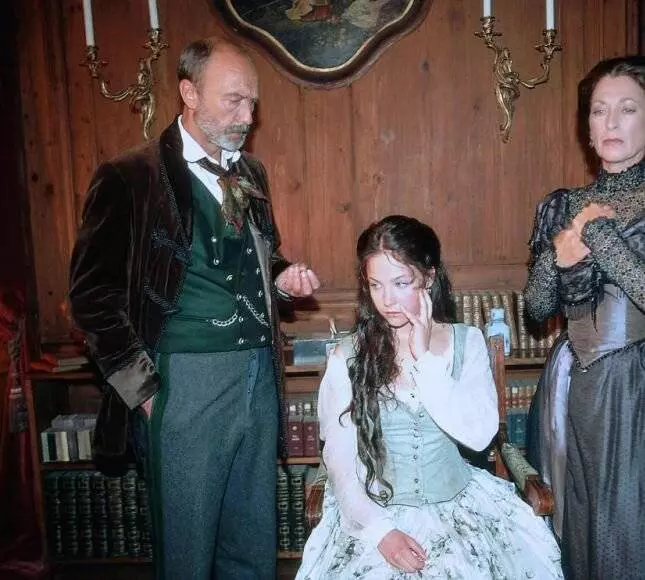 Софи — страстная принцесса 2001 скачать торрентом Софи — страстная принцесса 2001 скачать торрентом