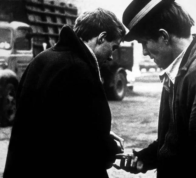 Одиночество бегуна на длинную дистанцию 1962 скачать торрентом Одиночество бегуна на длинную дистанцию 1962 скачать торрентом