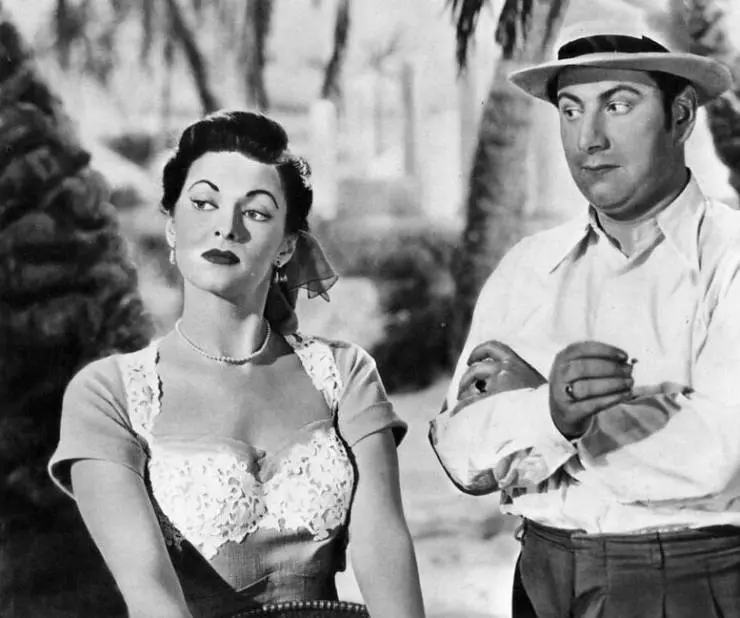 Отель «Сахара» 1951 скачать с торрента Отель «Сахара» 1951 скачать с торрента