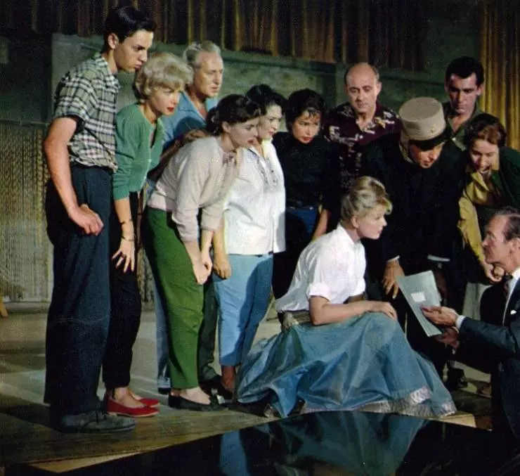 Пожалуйста, не ешь маргаритки! 1960 скачать торрентом Пожалуйста, не ешь маргаритки! 1960 скачать торрентом