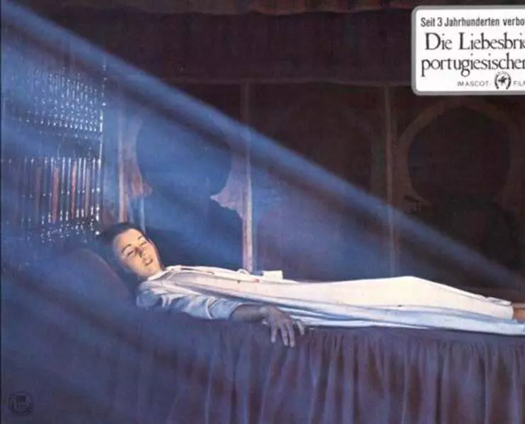 Любовные письма португальской монахини 1977 скачать через торрент бесплатно Любовные письма португальской монахини 1977 скачать через торрент бесплатно