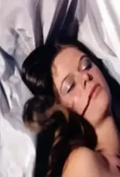 На смертном одре: Постель-людоед 1977 скачать с торрента На смертном одре: Постель-людоед 1977 скачать с торрента