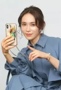 Дневник 38-летней разведённой женщины, которая попробовала приложение для знакомств / 38-sai Batsuichi Dokushin Onna ga Matching Apuri o Yattemita Kekka Nikki 2020 скачать через торрент в хорошем качестве