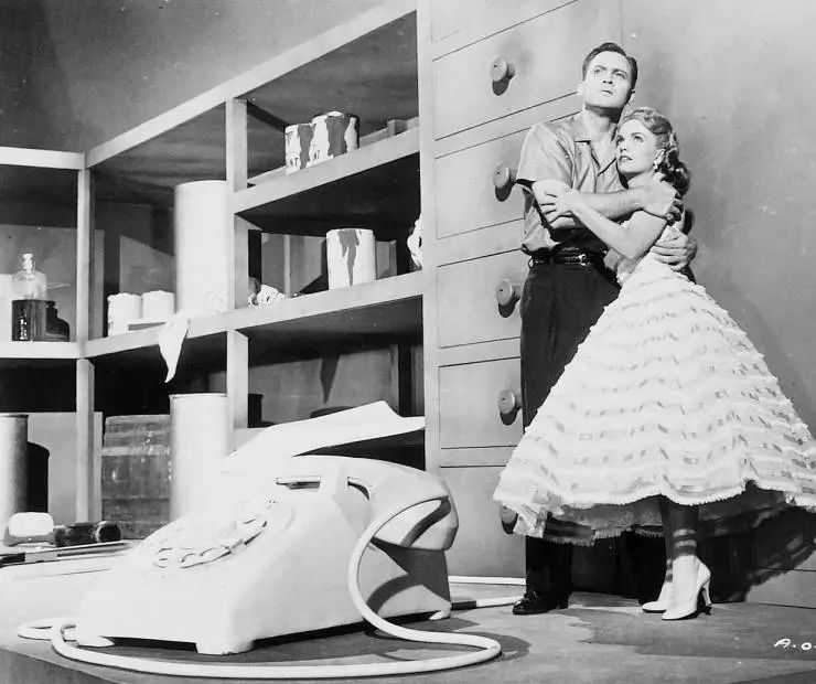 Нападение людей-кукол 1958 скачать с торрента Нападение людей-кукол 1958 скачать с торрента