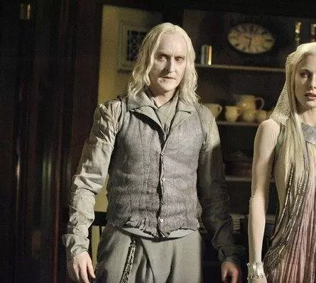 Непокорная Земля 2013 скачать через торрент бесплатно Непокорная Земля 2013 скачать через торрент бесплатно