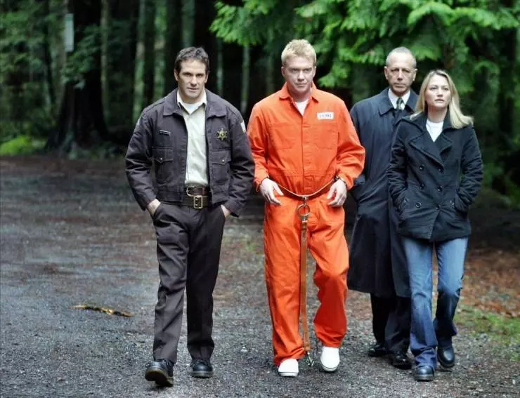 Мертвая зона 2002 скачать с торрента Мертвая зона 2002 скачать с торрента