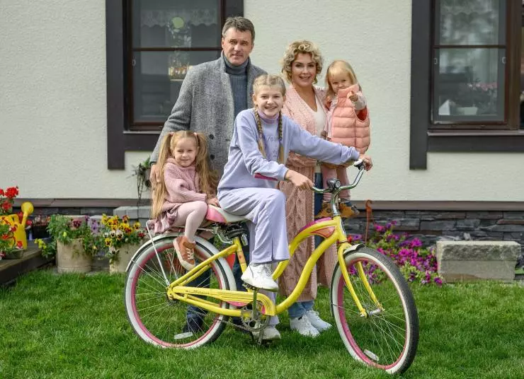 Анна медиум 2020 скачать через торрент бесплатно Анна медиум 2020 скачать через торрент бесплатно