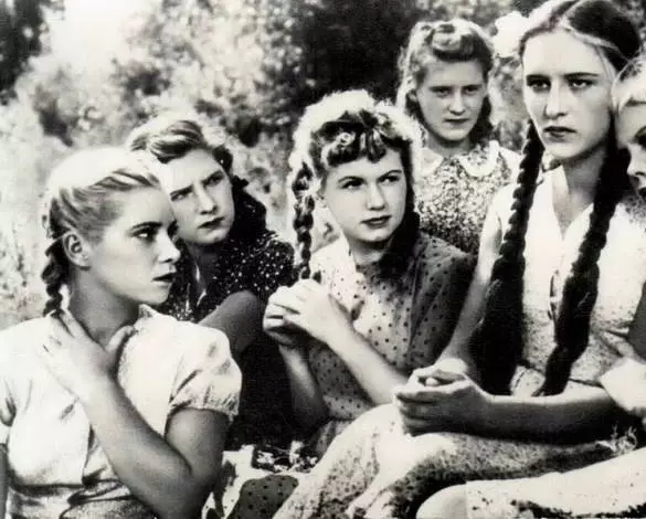 Молодая гвардия 1948 скачать с торрента Молодая гвардия 1948 скачать с торрента