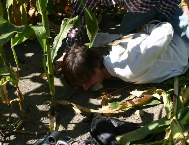 Октябрьская луна 2005 скачать через торрент бесплатно Октябрьская луна 2005 скачать через торрент бесплатно