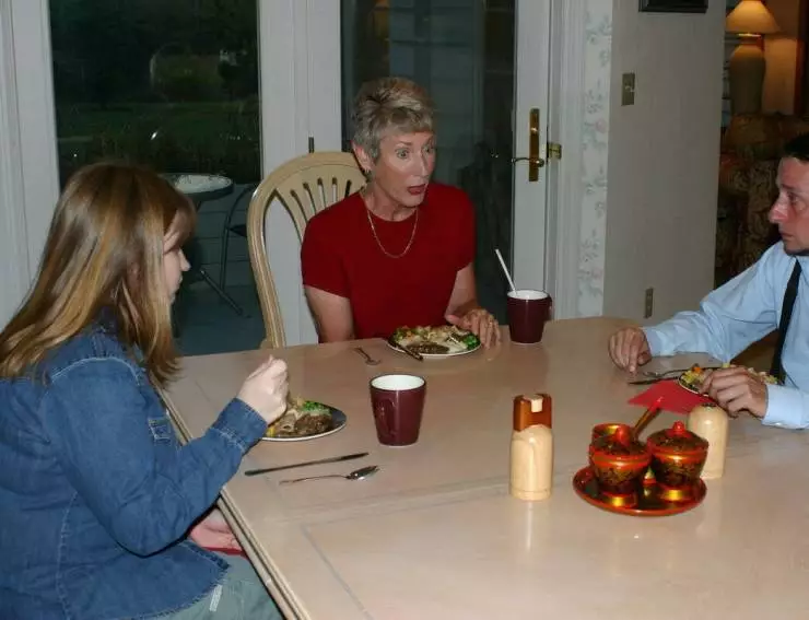 Октябрьская луна 2005 скачать торрентом Октябрьская луна 2005 скачать торрентом