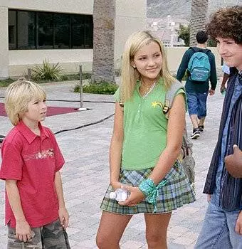 Зоуи 101 2005 скачать торрентом Зоуи 101 2005 скачать торрентом