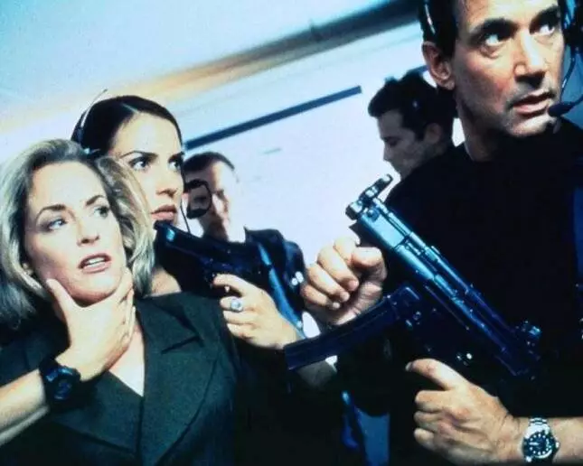 Приказано уничтожить 1997 скачать с торрента Приказано уничтожить 1997 скачать с торрента