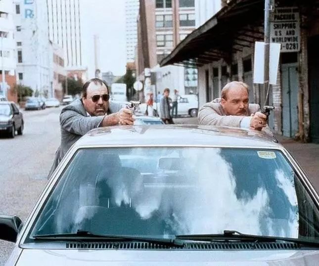 Игра в полицейских 1994 скачать торрентом Игра в полицейских 1994 скачать торрентом