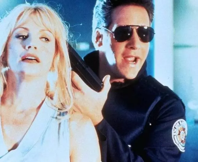 Вне конкурса 1995 скачать торрентом Вне конкурса 1995 скачать торрентом