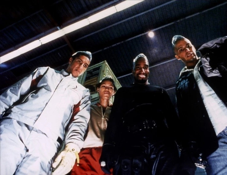 Осиное гнездо 2001 скачать через торрент бесплатно Осиное гнездо 2001 скачать через торрент бесплатно