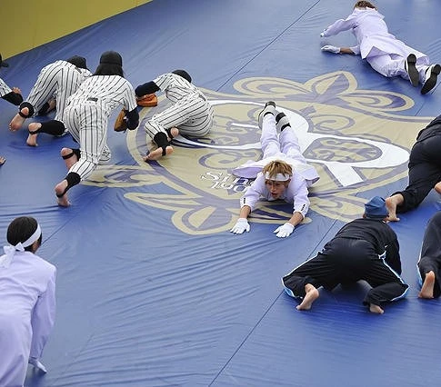 Хост-клуб Оранской школы 2012 скачать торрентом Хост-клуб Оранской школы 2012 скачать торрентом