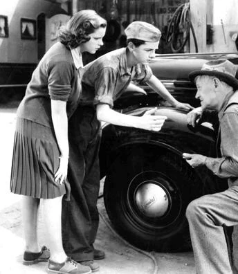 Послушай, дорогая 1938 скачать с торрента Послушай, дорогая 1938 скачать с торрента