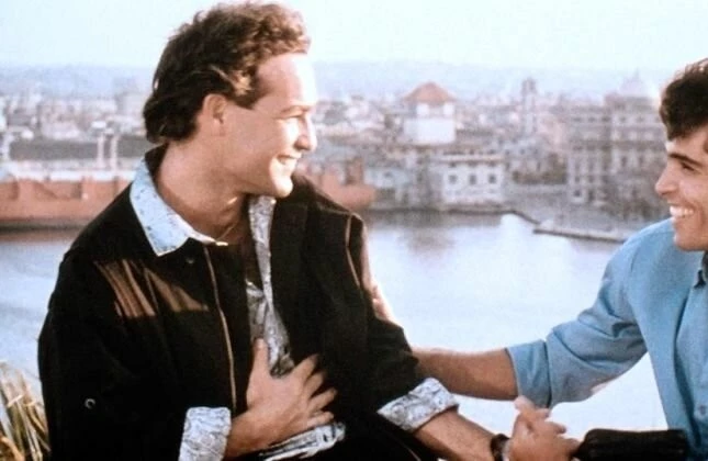 Клубничное и шоколадное 1993 скачать с торрента Клубничное и шоколадное 1993 скачать с торрента