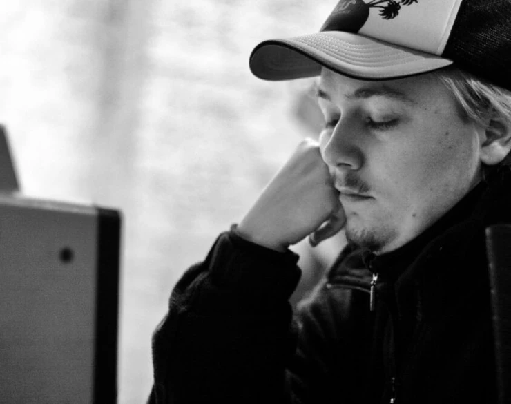 Золотой нацист-вампир абзамский 2: Тайна замка Коттлиц 2008 скачать с торрента Золотой нацист-вампир абзамский 2: Тайна замка Коттлиц 2008 скачать с торрента