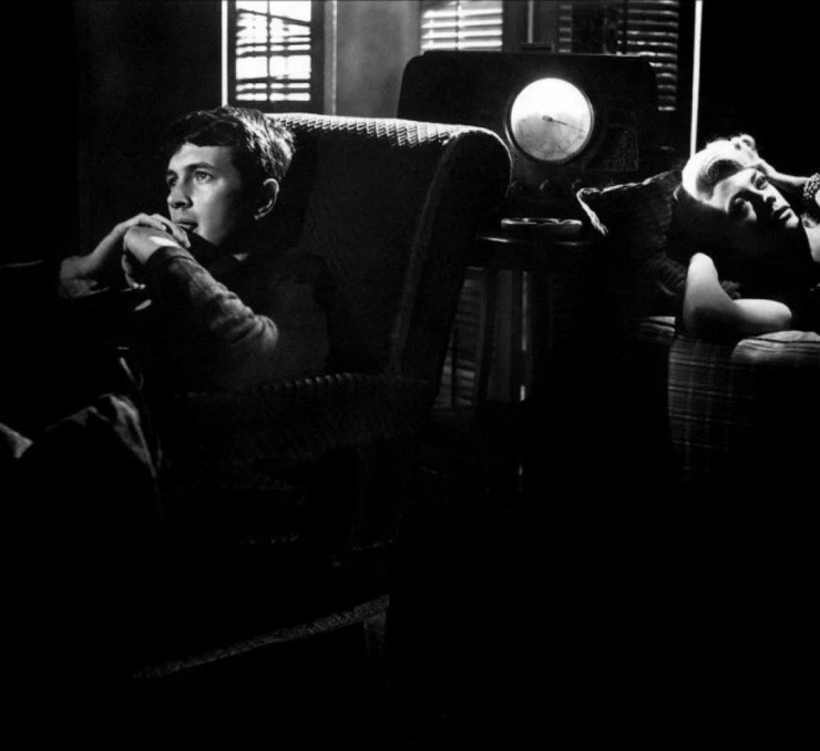 Запятнанные ангелы 1957 скачать с торрента Запятнанные ангелы 1957 скачать с торрента