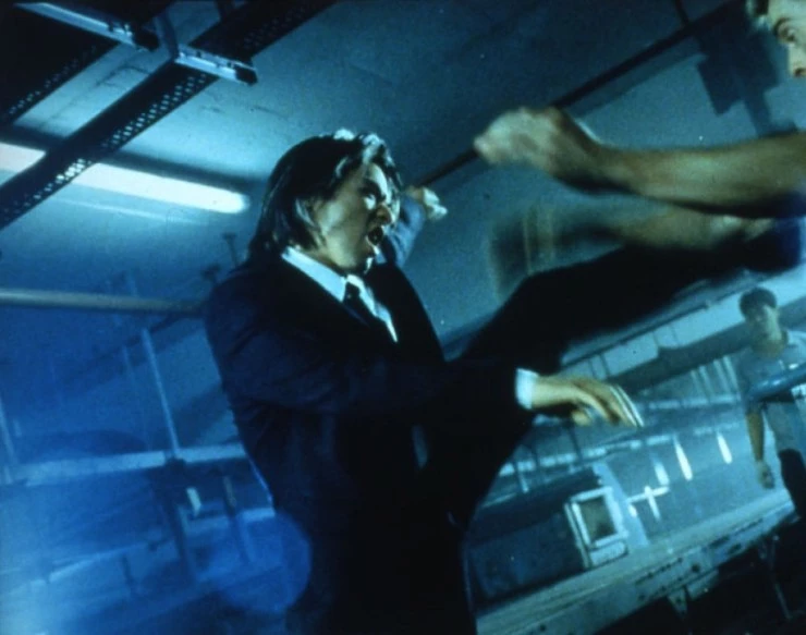 Полиция будущего 1999 скачать с торрента Полиция будущего 1999 скачать с торрента