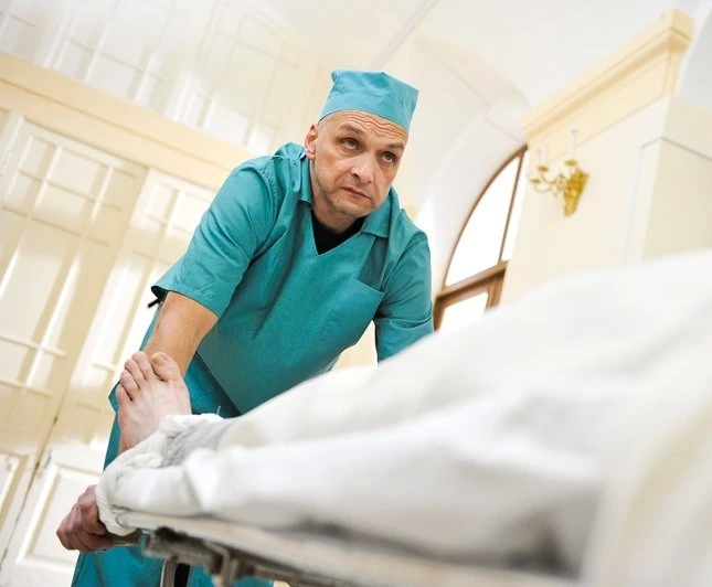 Быть или не быть 2011 скачать с торрента Быть или не быть 2011 скачать с торрента