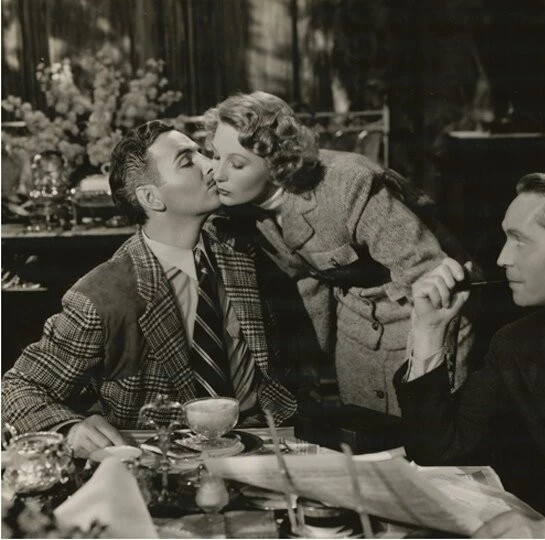 Час перед рассветом 1944 скачать с торрента Час перед рассветом 1944 скачать с торрента