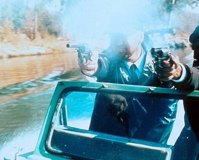 Акулы 1999 скачать с торрента Акулы 1999 скачать с торрента