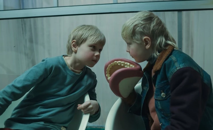 Очень странные каникулы 2023 скачать с торрента Очень странные каникулы 2023 скачать с торрента