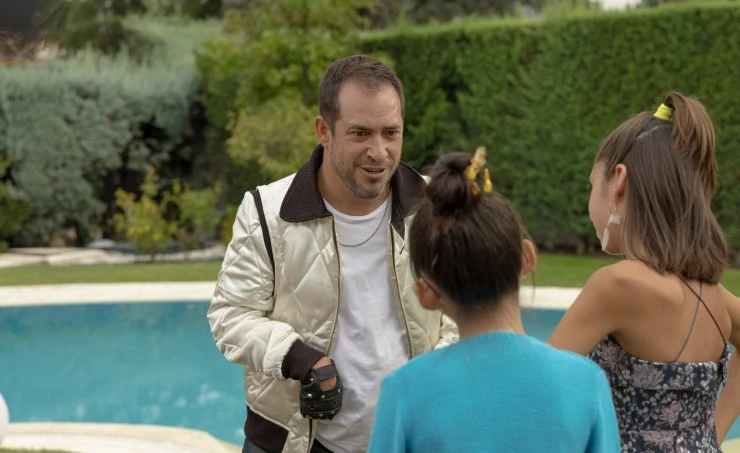 Несносный дядюшка 2024 скачать с торрента Несносный дядюшка 2024 скачать с торрента