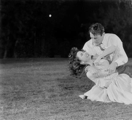 Человек в сером фланелевом костюме 1956 скачать через торрент бесплатно Человек в сером фланелевом костюме 1956 скачать через торрент бесплатно