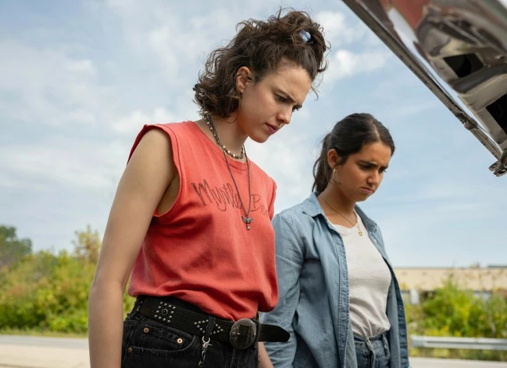 Красотки в бегах 2024 скачать с торрента Красотки в бегах 2024 скачать с торрента