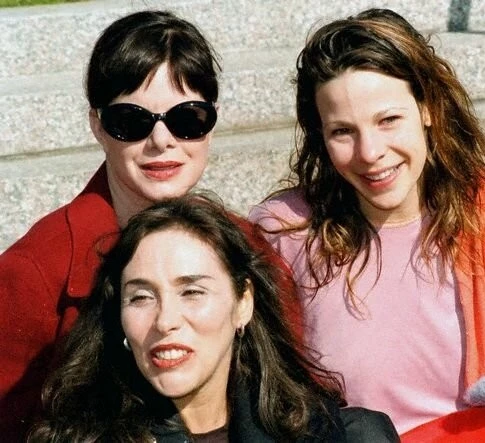 Полдень с Гауди 2001 скачать через торрент бесплатно Полдень с Гауди 2001 скачать через торрент бесплатно