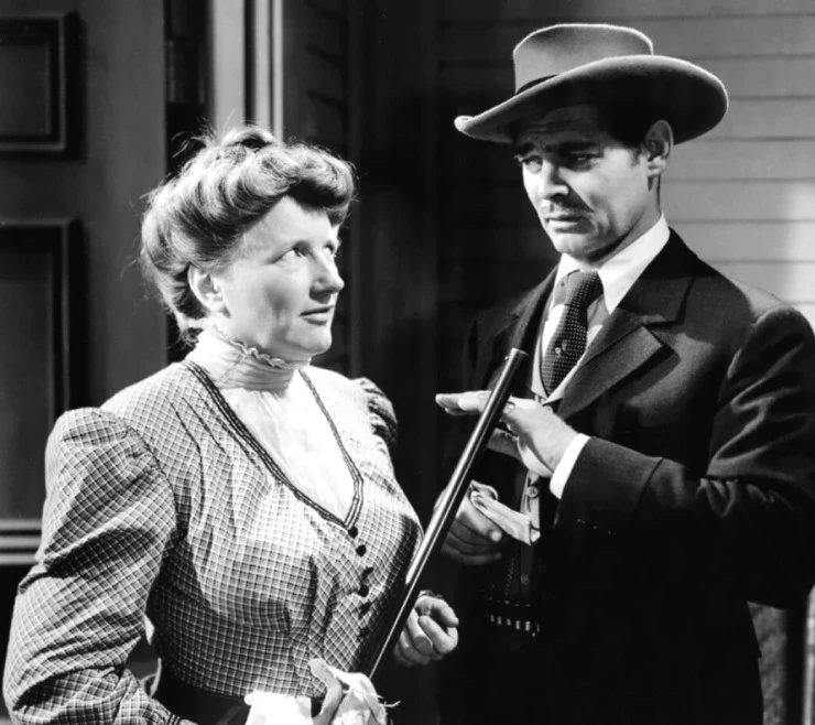 Кабак 1941 скачать с торрента Кабак 1941 скачать с торрента