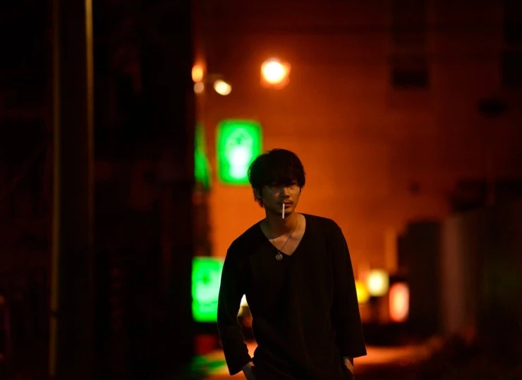 Лишь здесь остался свет 2014 скачать с торрента Лишь здесь остался свет 2014 скачать с торрента