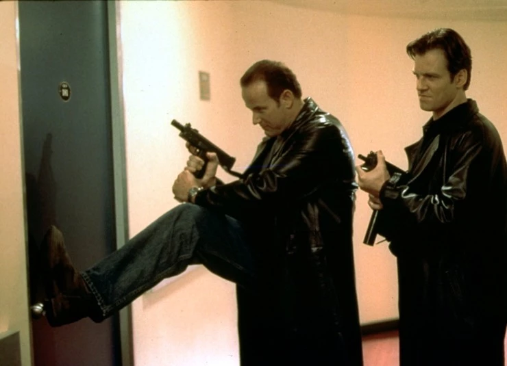 Флагман меняет курс 2002 скачать с торрента Флагман меняет курс 2002 скачать с торрента