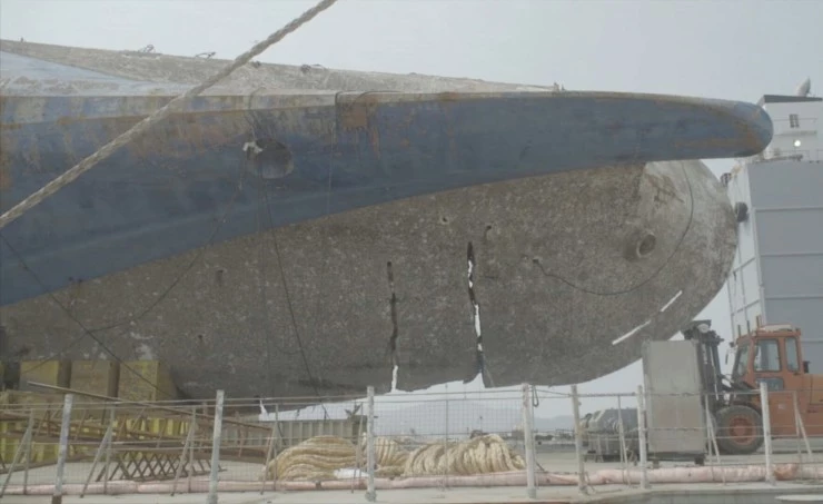 В отсутствие 2018 скачать через торрент бесплатно В отсутствие 2018 скачать через торрент бесплатно