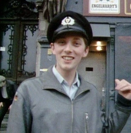 B-Movie: Шум и ярость в Западном Берлине 2015 скачать через торрент бесплатно B-Movie: Шум и ярость в Западном Берлине 2015 скачать через торрент бесплатно