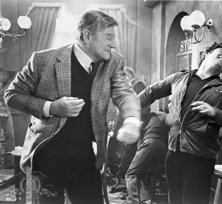 Брэнниган 1975 скачать с торрента Брэнниган 1975 скачать с торрента