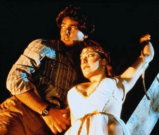 Гробница 1986 скачать торрентом Гробница 1986 скачать торрентом