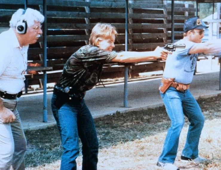 Пистолет 1982 скачать через торрент бесплатно Пистолет 1982 скачать через торрент бесплатно