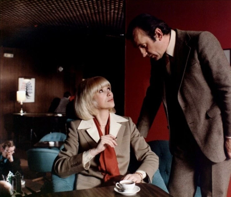 Розовый телефон 1975 скачать через торрент бесплатно Розовый телефон 1975 скачать через торрент бесплатно