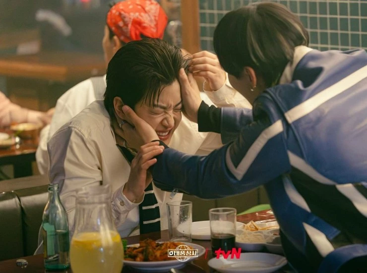 Босс компании «Тайфун» 2025 скачать с торрента Босс компании «Тайфун» 2025 скачать с торрента