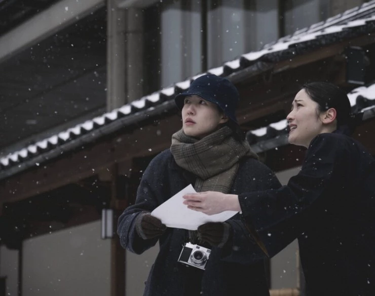 Два сезона, два незнакомца 2025 скачать через торрент бесплатно Два сезона, два незнакомца 2025 скачать через торрент бесплатно