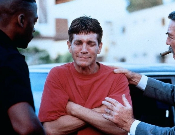 Любовь – это оружие 1994 скачать с торрента Любовь – это оружие 1994 скачать с торрента