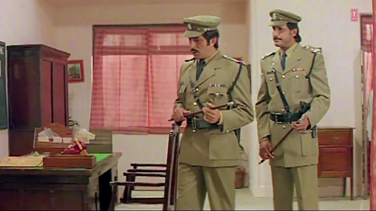 Неверная возлюбленная / Bewafa Sanam (1995)