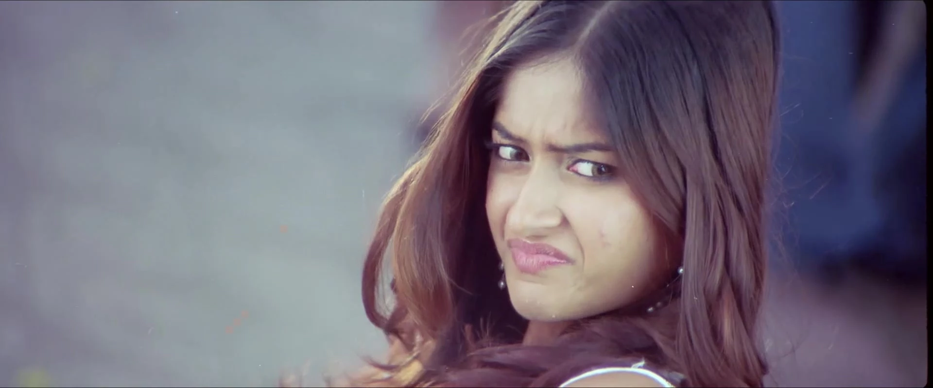 Опасный / Khatarnak (2006)